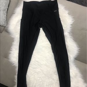 Plain black workout leggings